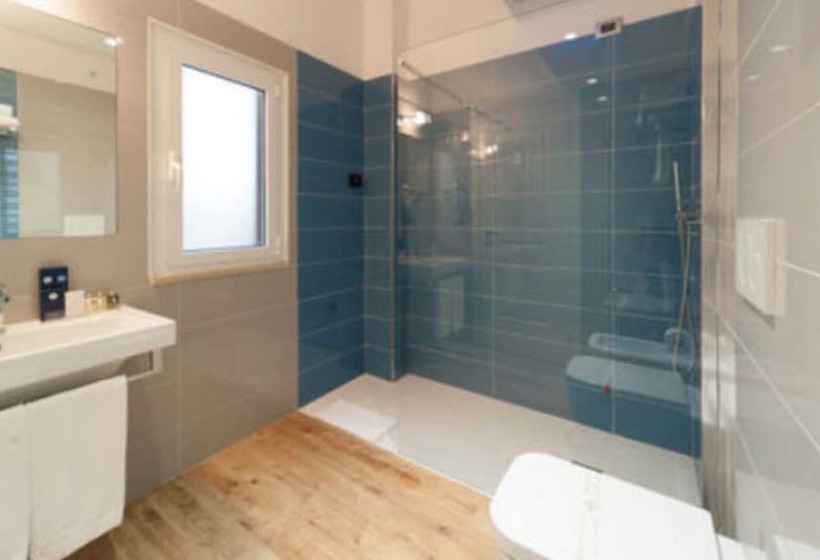 اتاق سوپریور, Trevi 41