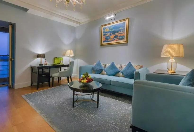 デラックススイート, Kempinski Nile Hotel, Cairo