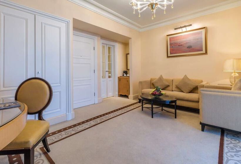 سوییت جونیور, Kempinski Nile Hotel, Cairo