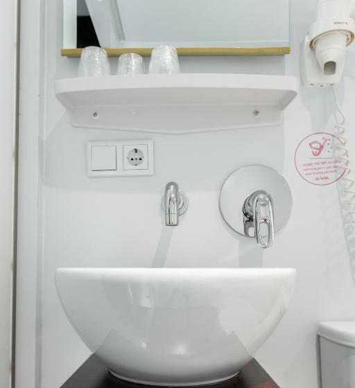 Basic Room, Qbic Amsterdam Wtc