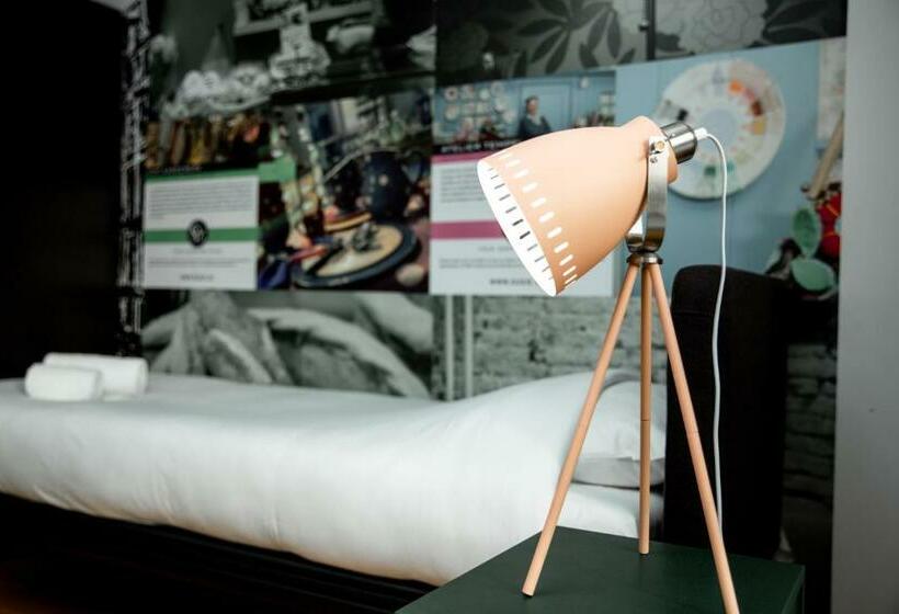 Family Room, Qbic Amsterdam Wtc