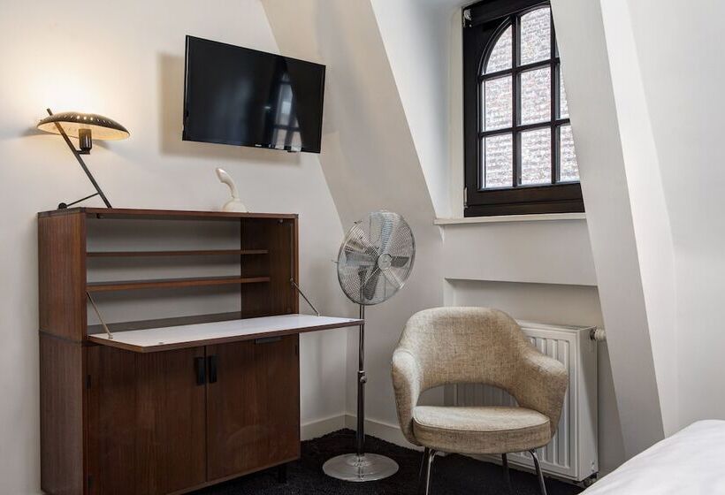 Eenvoudige Kamer, Vintage Hotel Brussels