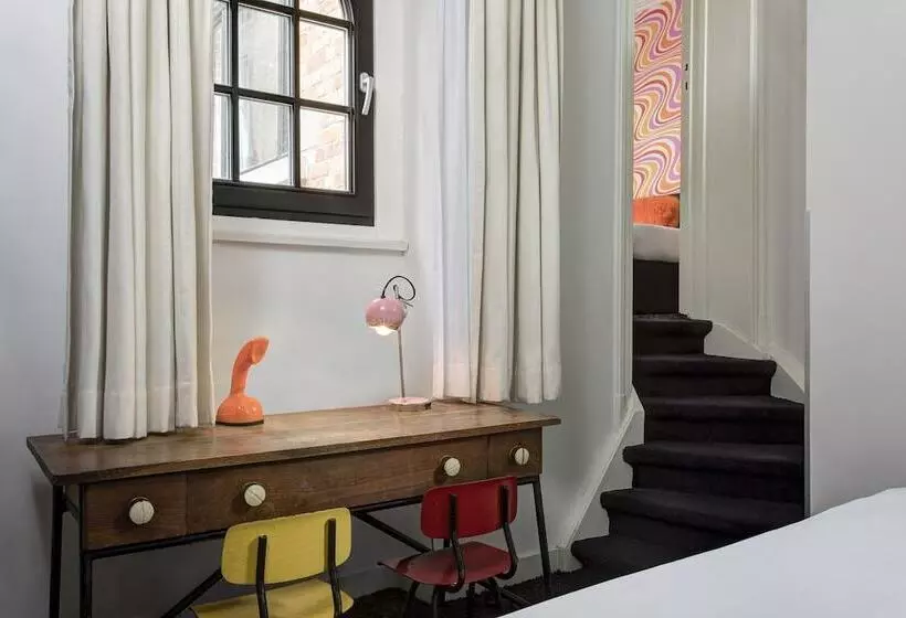 اتاق خانوادگی, Vintage Hotel Brussels