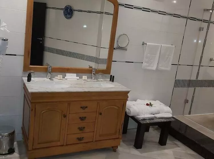 シニアスイート, Cesar Hotel & Spa