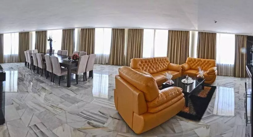 シニアスイート, Cesar Hotel & Spa
