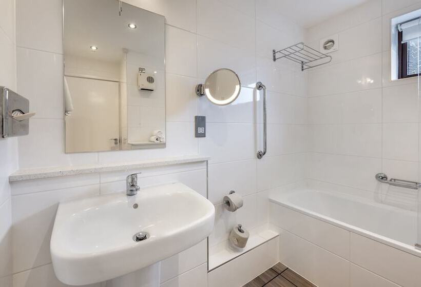 带2个卧室的公寓, Cromer Country Club