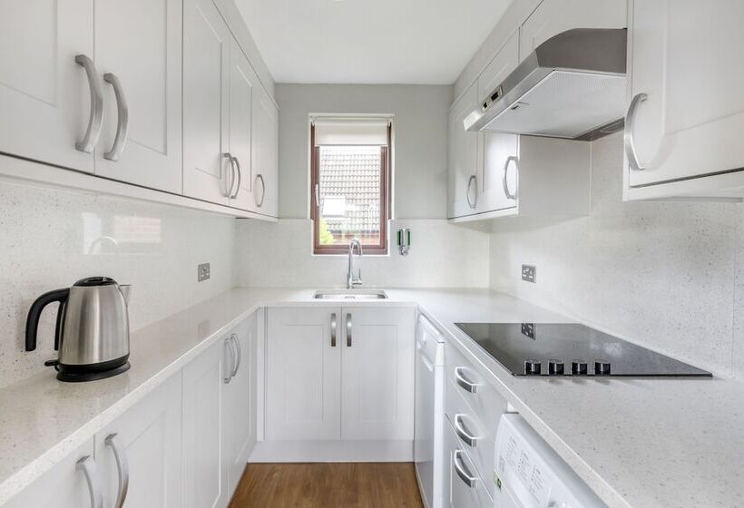 带2个卧室的公寓, Cromer Country Club