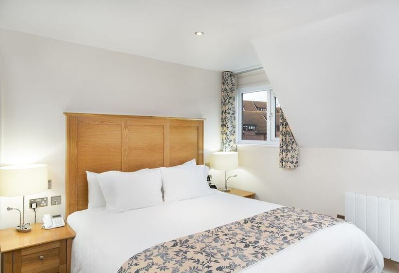 带2个卧室的公寓, Cromer Country Club