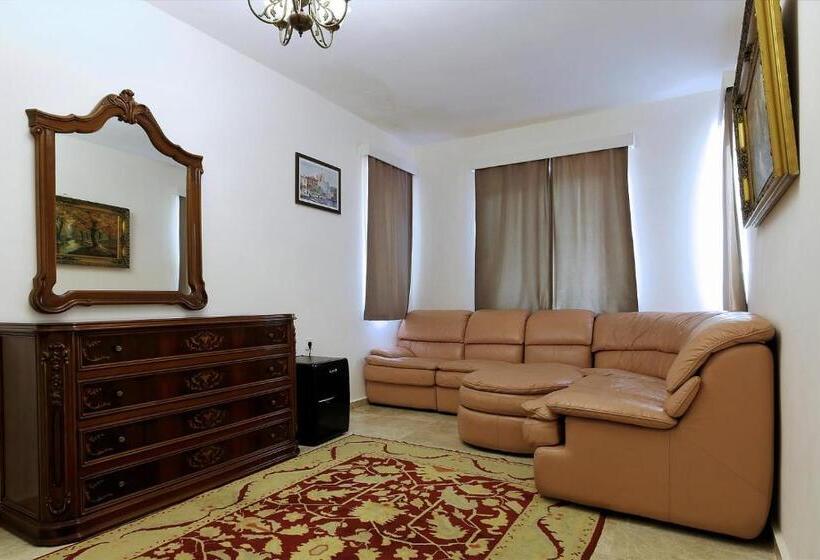 패밀리 스위트, Dalya Life