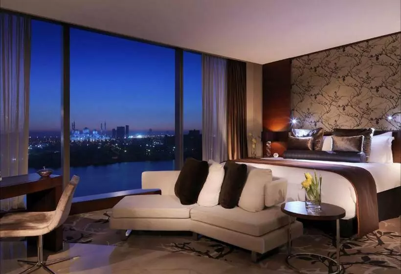 キングサイズベッドのスタンダードルーム, Fairmont Bab Al Bahr