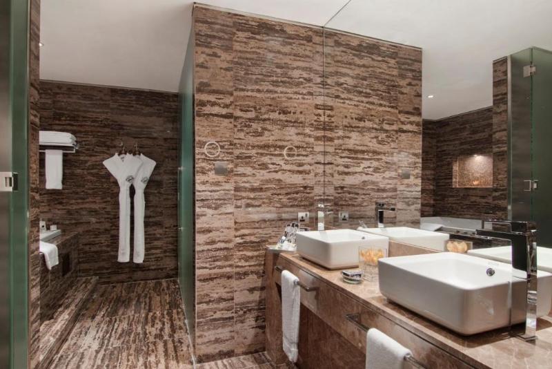 جناح, Fairmont Bab Al Bahr