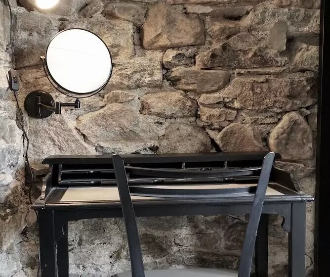 スタンダードルーム, Furzeleigh Mill Inn