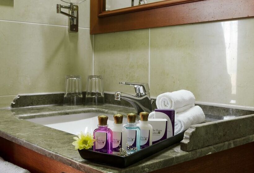 سوییت جونیور, Glk Premier The Home Suites & Spa