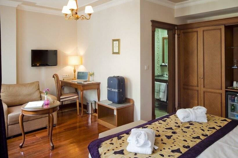 سوییت جونیور, Glk Premier The Home Suites & Spa