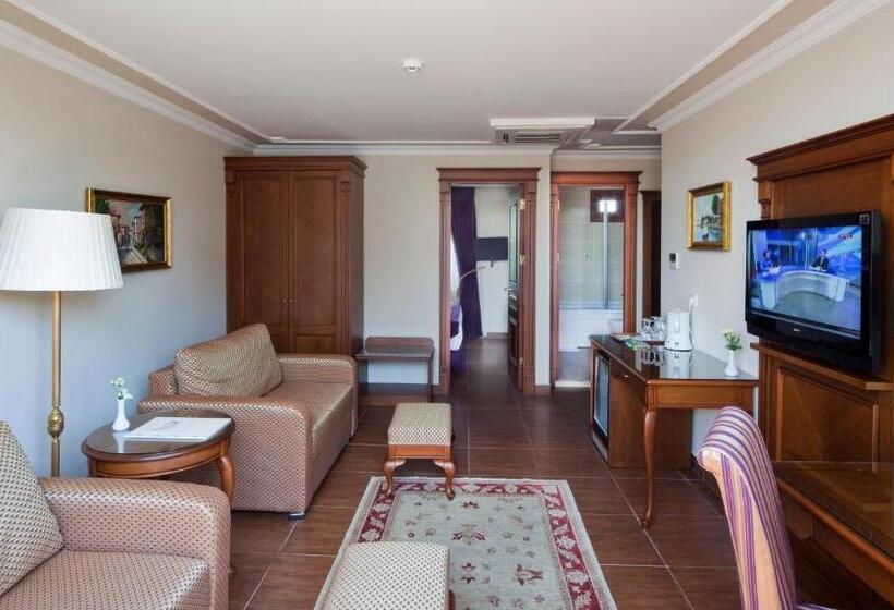 سوییت اجرایی, Glk Premier The Home Suites & Spa