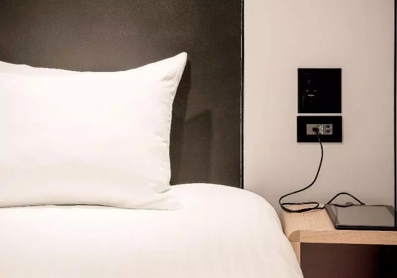 スタンダードトリプルルーム, Ibis Tokyo Shinjuku