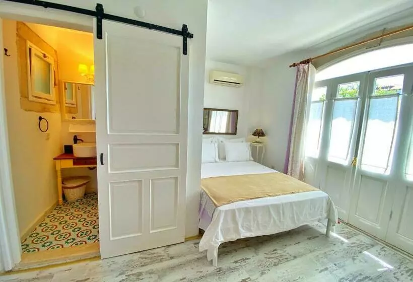 スタンダードルーム, Kesre Otel Alacati
