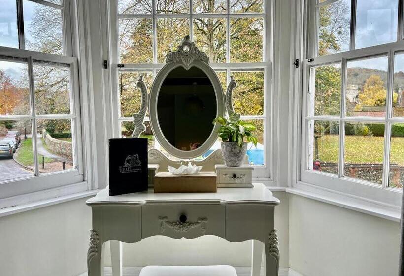 スーペリアールーム, The Miller Of Mansfield Goring