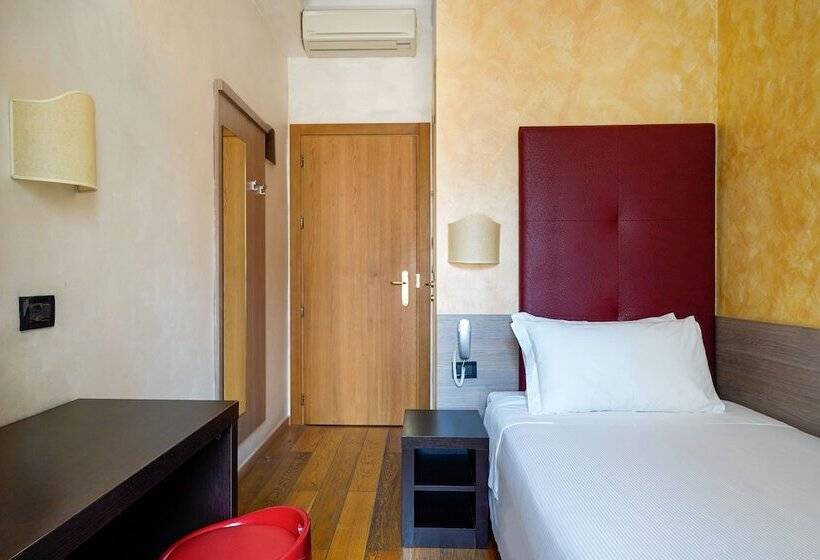 标准单人间, Panizza