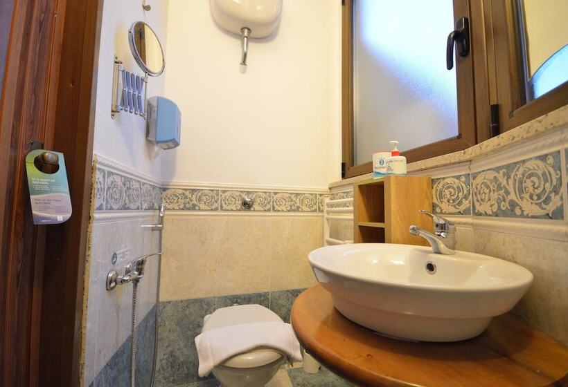 스탠다드 트리플 룸, Proserpina