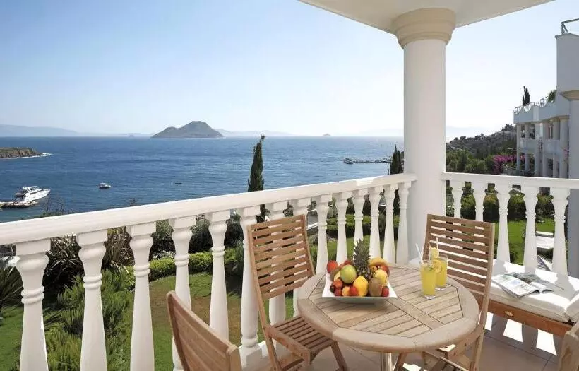 3 Bedroom Villa