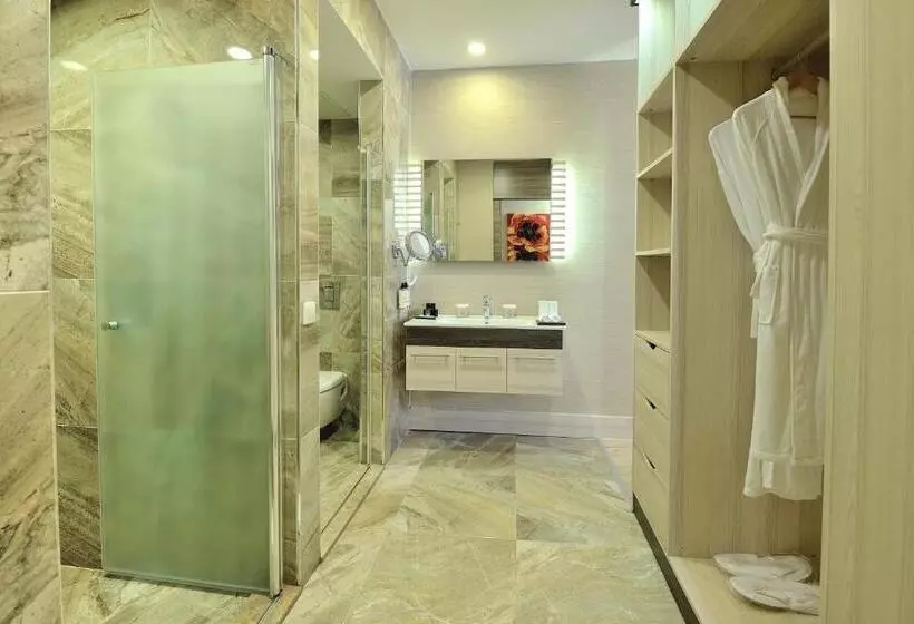 スタンダード4人部屋, Sianji Wellbeing Resort