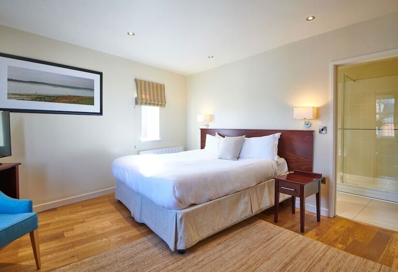 غرفة بريميوم, County