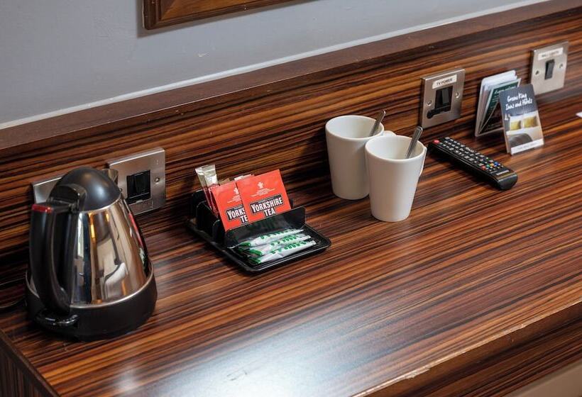 ファミリールーム, The Fernhurst By Greene King Inns