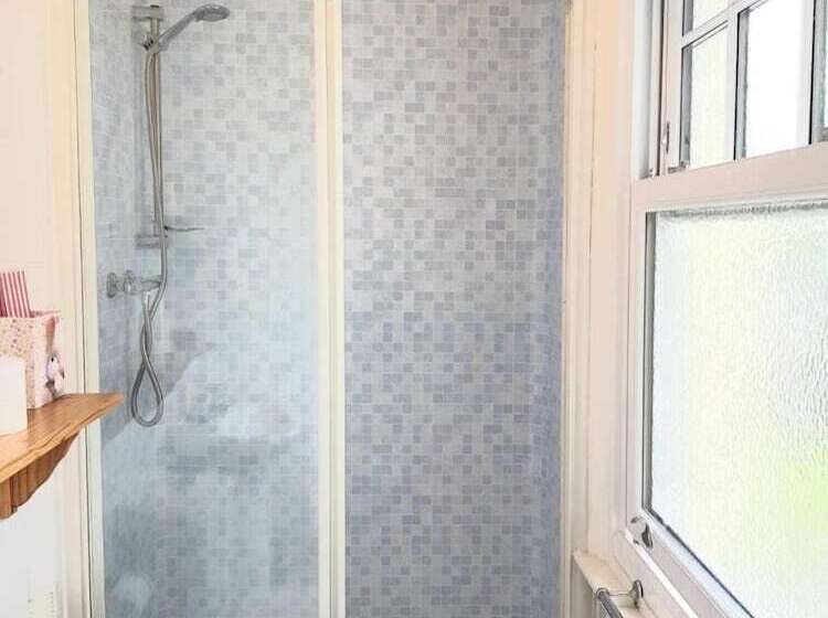 기본룸, The Palms Guest House