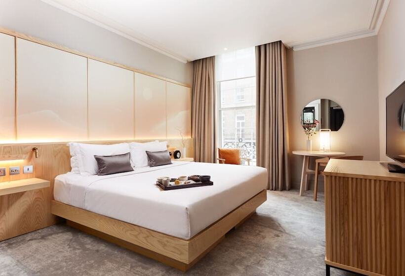 Номер Superior, The Prince Akatoki London