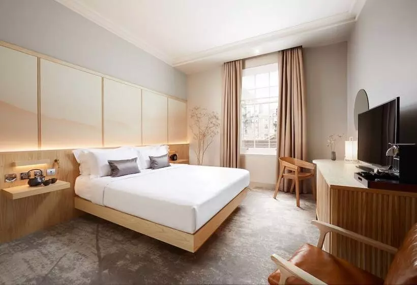 اتاق لوکس, The Prince Akatoki London
