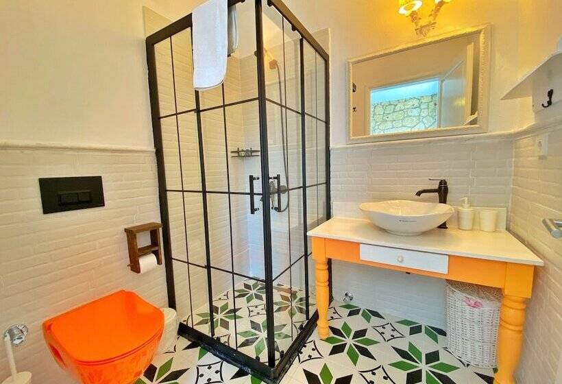 Номер Стандарт, Kesre Otel Alacati