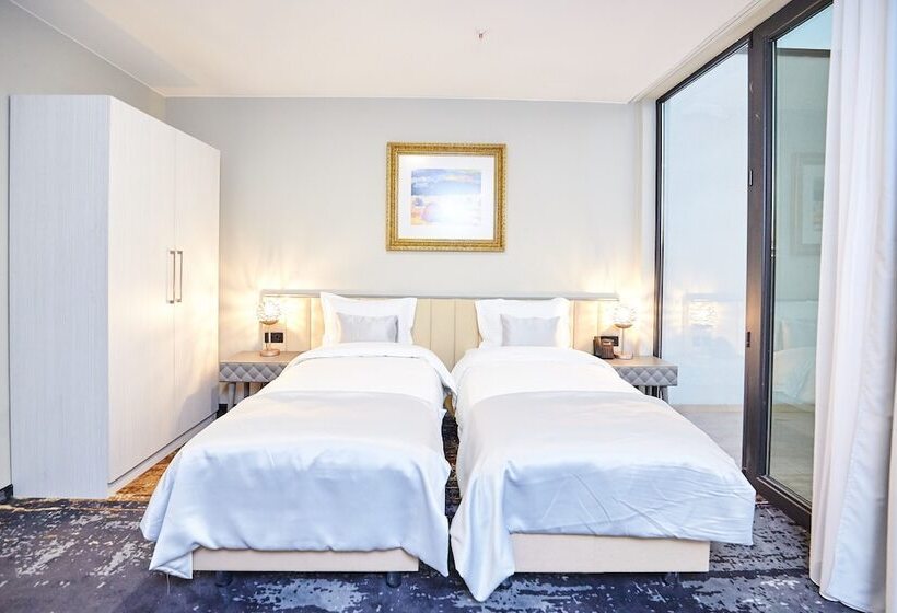 اتاق استاندارد, Brosse Garden