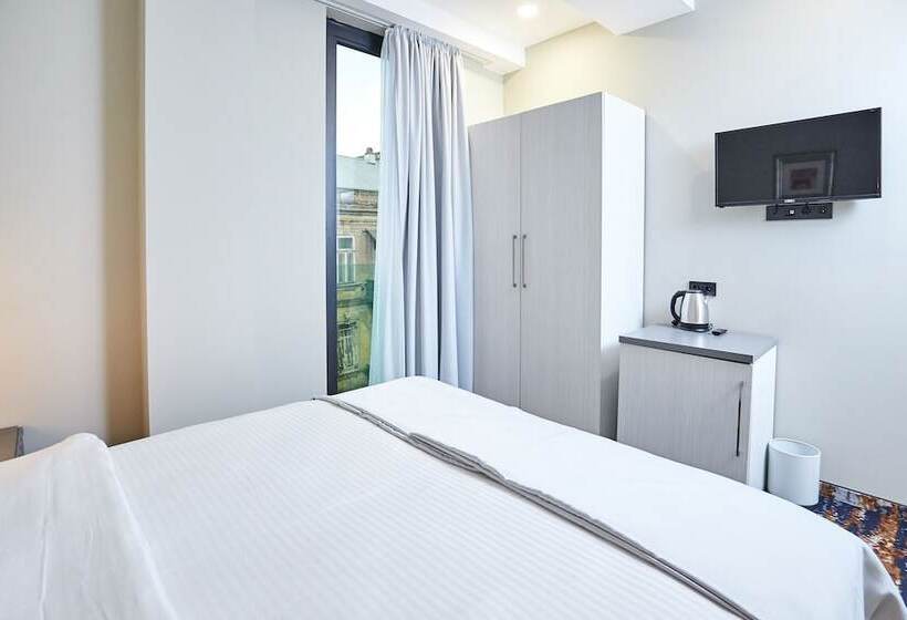 اتاق استاندارد, Brosse Garden