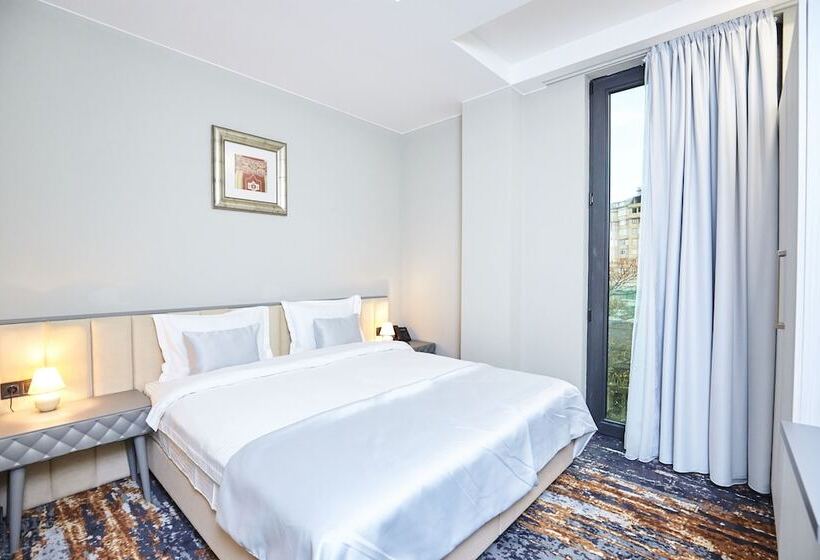 اتاق استاندارد, Brosse Garden