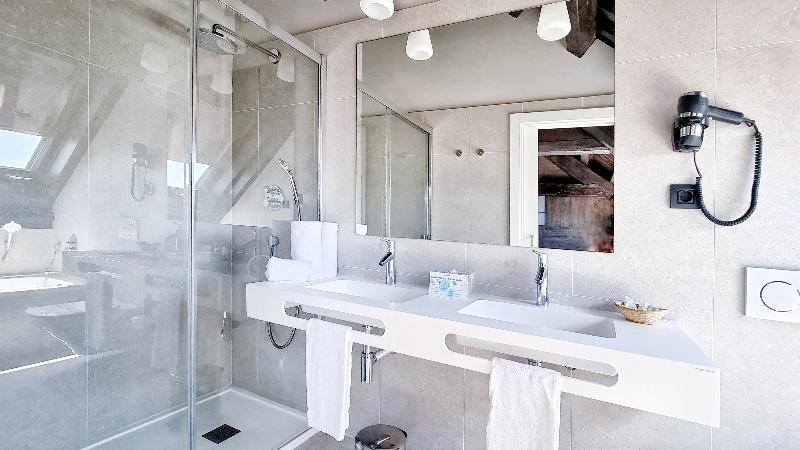 سوئیت جونیور با تراس, Brosse Garden