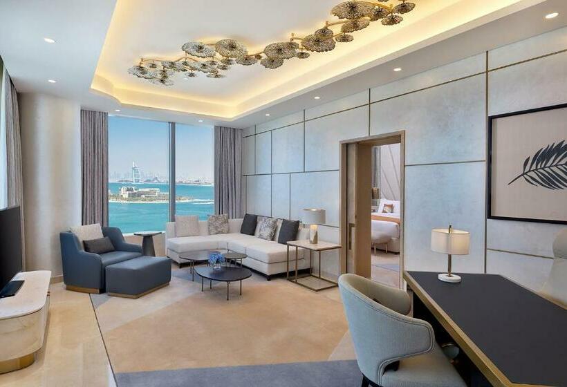 带大床的套房, The St. Regis Dubai, The Palm