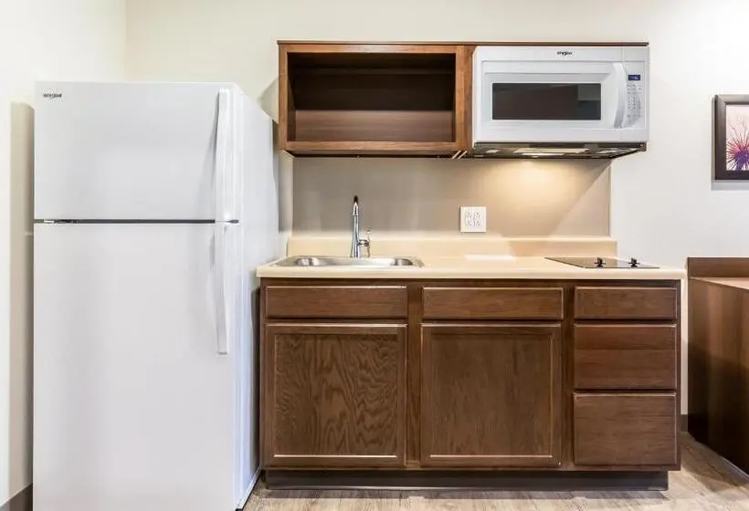 キングサイズベッドのスタンダードルーム, Woodspring Suites Gurnee  Chicago