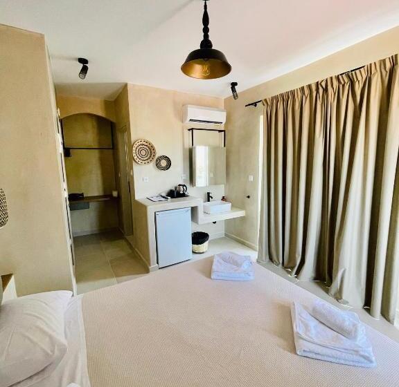 スタンダードルーム, Atma Beach Rooms & Suites