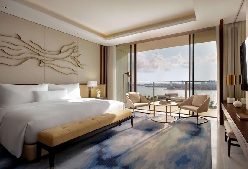 Suite with Terrace, Atlantis The Royal