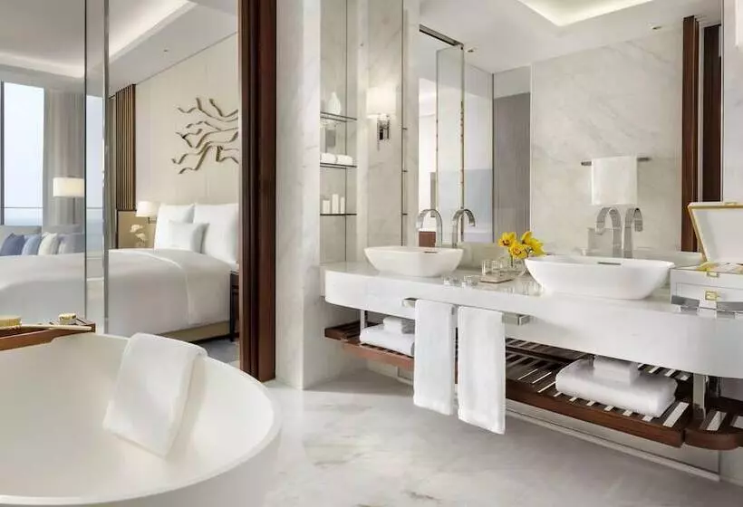 2 Bedroom Suite with Terrace, Atlantis The Royal