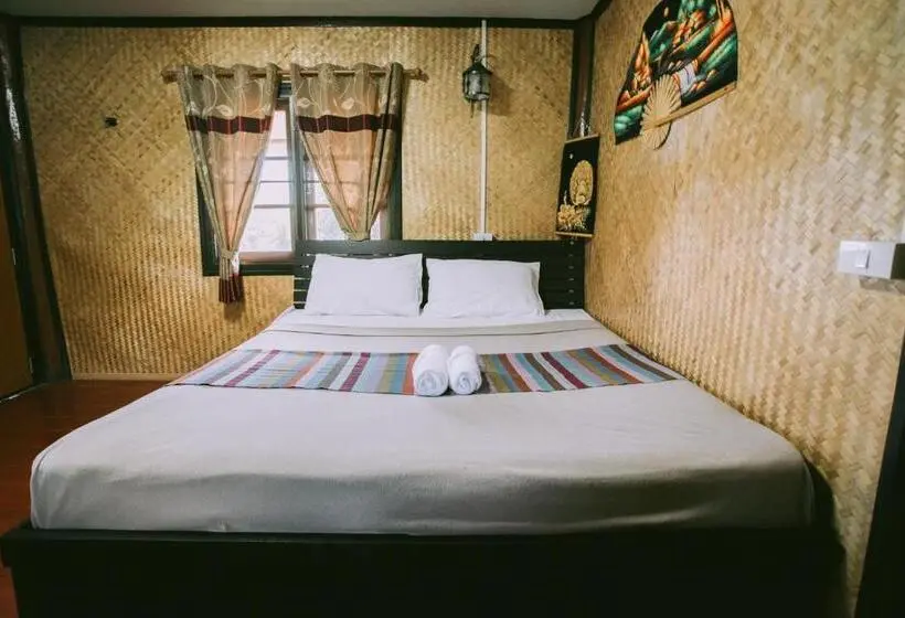 スタンダードバンガロー, Phoomtada Homestay