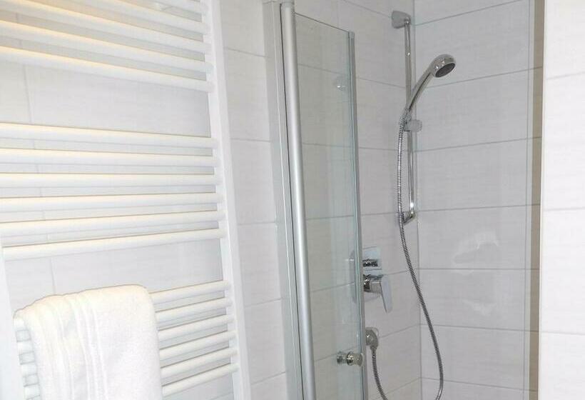 Номер Стандарт, Gasthaus Adler