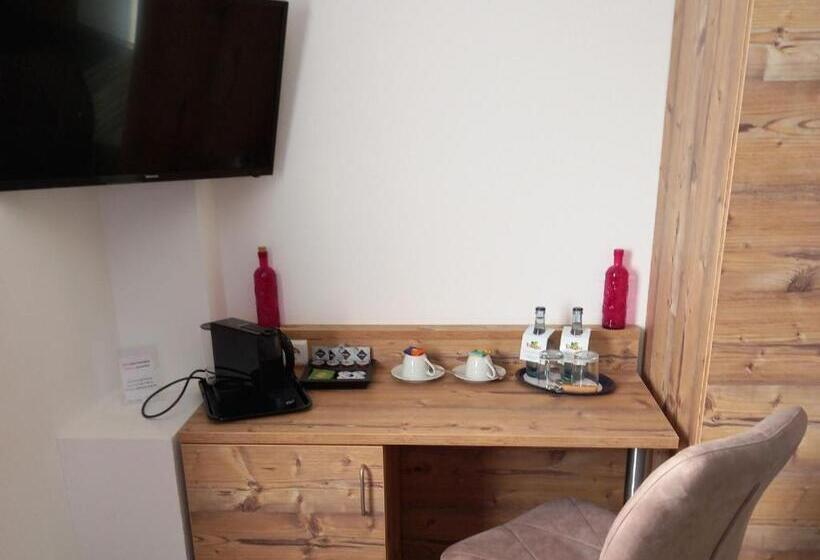 Номер Стандарт, Gasthaus Adler