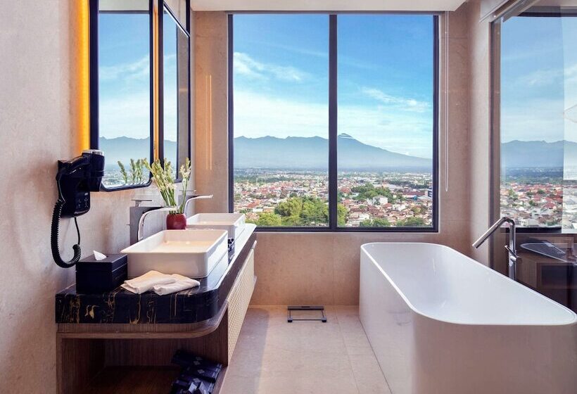 Президентский Люкс, Grand Mercure Malang