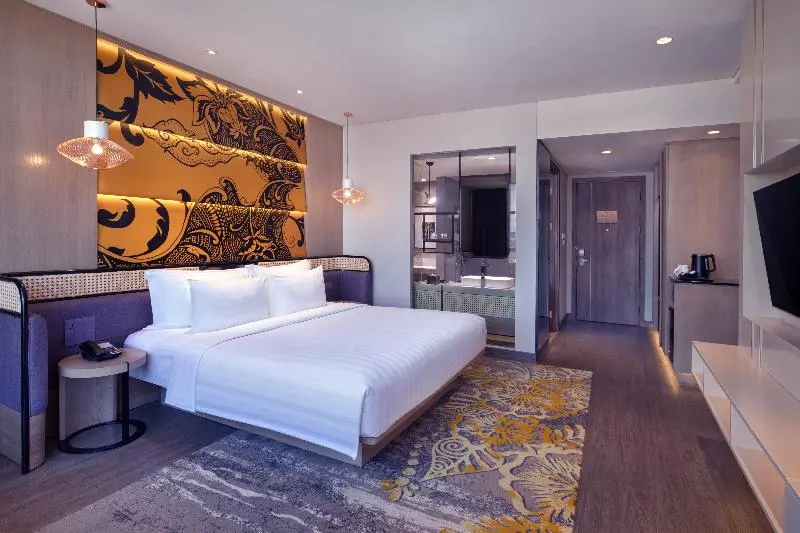 Deluxe Room King Size Bed