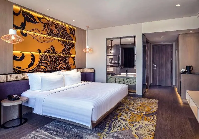 キングサイズベッドのデラックスルーム, Grand Mercure Malang