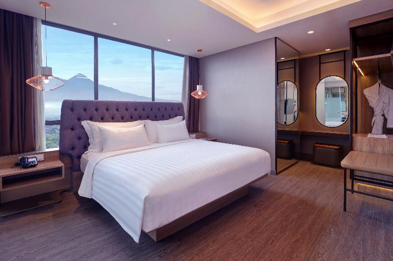 Президентский Люкс, Grand Mercure Malang