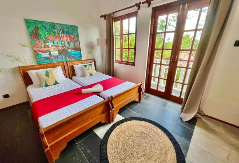 2 Sovrums Lägenhet, Hilltop Boutique