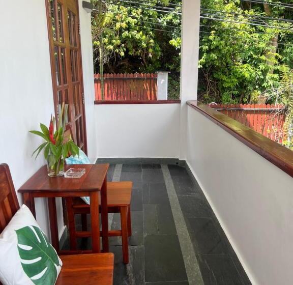 1 Sovrums Lägenhet Trädgårdutsikt, Hilltop Boutique